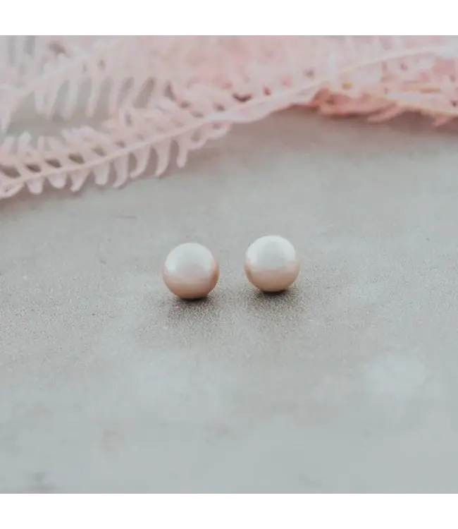 Glee Pearl Studs