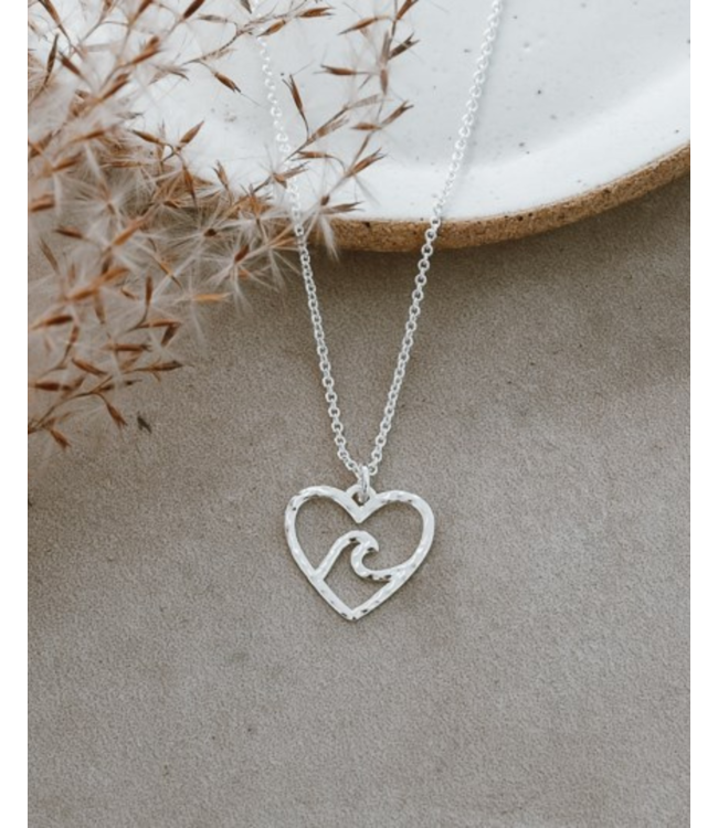 Glee Beach Lovers Necklace