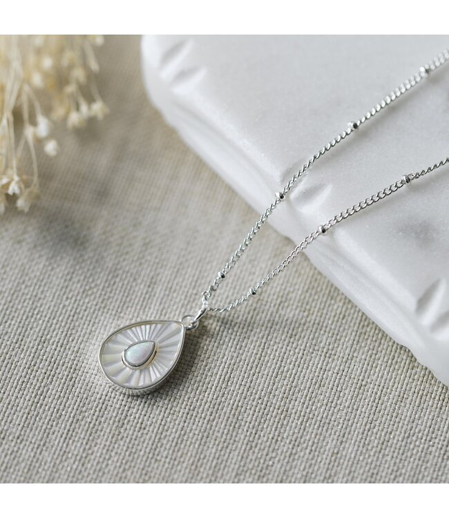 Glee Dewdrop Necklace