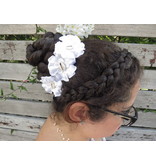 Cowry Bollywood Flowers white
