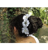 Cowry Bollywood Flowers white