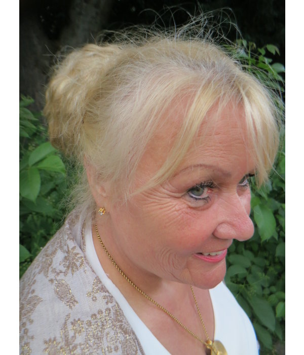 Layered Bun Messy Chignon M