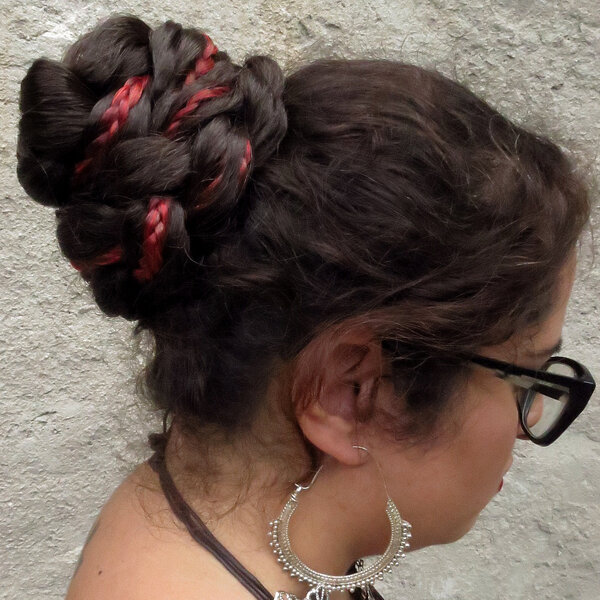 Messy Chignon Rapunzel