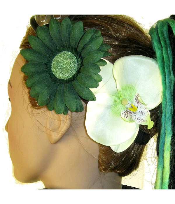Green Elf Hair Flowers