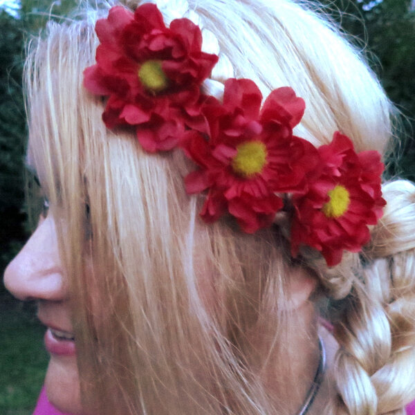 Red Daisy Hair Flowers