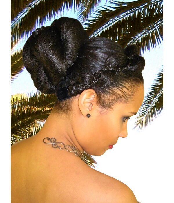Supersize Fantasy Twist Bun