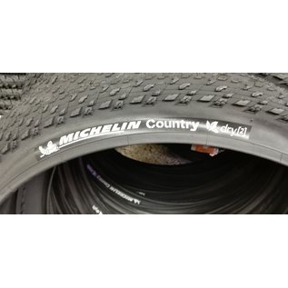 Michelin, Country Dry 2, 26x2.00, Wire, Clincher, 30TPI, 29-58PSI, Black