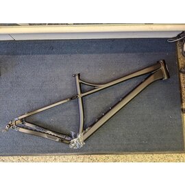 Banshee Paradox Frames (Black/Raw) 148mmX12mm