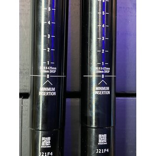 RACE FACE DP AEFFECT-R 30.9x425x150 BLACK -NO LEVER