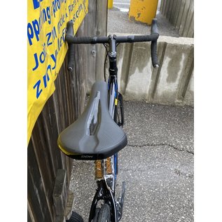 2022 KHS FLITE 280 ROAD BIKE 700C