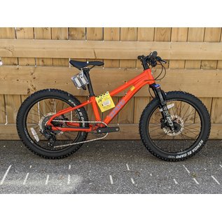 Sombrio Cartel SOMBRIO BOBSLED HARDTAIL 20"  O/S ORANGE BLUE
