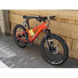 Sombrio Cartel SOMBRIO BOBSLED HARDTAIL 20"  O/S ORANGE BLUE