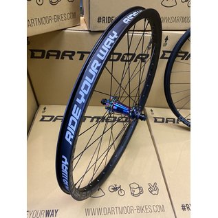 2022 Dartmoor Shield Wheelset 26", singlespeed, 135x10mm, 10T Driver,  100x15/110x20mm 32H, black anodized with petrol color hubs