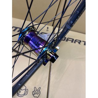 2022 Dartmoor Shield Wheelset 26", singlespeed, 135x10mm, 10T Driver,  100x15/110x20mm 32H, black anodized with petrol color hubs