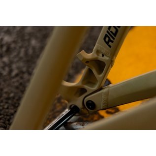 Dartmoor Thunderbird Superenduro 29" Boost X-Fusion H3C RCP 205x65mm shock