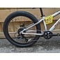 SCOTT ROXTER O/S 24" KIDS BIKE