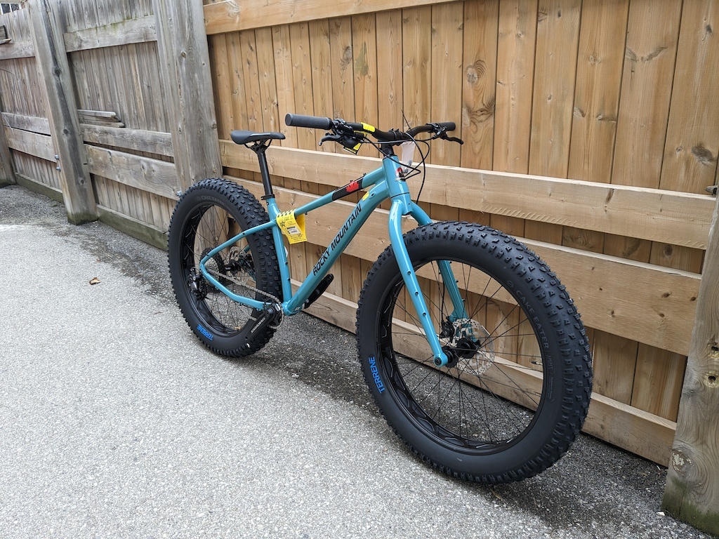 2023 ROCKY MOUNTAIN BLIZZARD A20 RED BLUE ZM Cycle Fitness Ltd