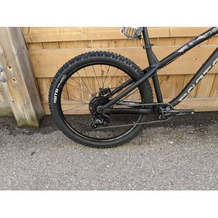 DARTMOOR HORNET 27.5" BLACK / GREY