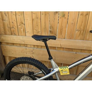 2023 Dartmoor Hornet Pro, 27.5" wheels, glossy Dark Chrome, Large