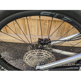 2023 Dartmoor Hornet Pro, 27.5" wheels, glossy Dark Chrome, Large