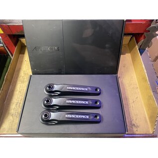 RACE FACE AEFFECT CRANKS 137MM SPINDLE  BLACK
