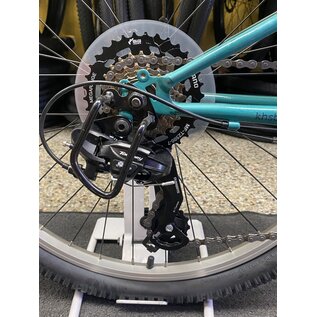 KHS TREX 7  24" KIDS BIKE