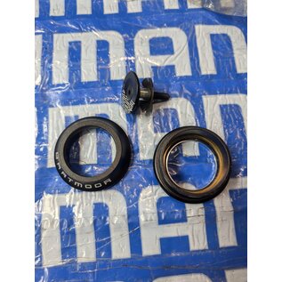 Dartmoor EC49/38.1mm upper headset cup, black