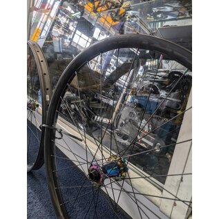 CUSTOM RACE FACE ARC OFFSET 36 32H DARTMOOR HUBS OILSICK BOOST 12/148R 15/110F WHEEL SET
