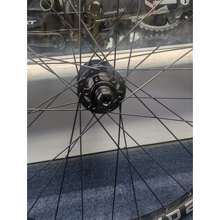 DARTMOOR SHIELD REEL PRO REAR WHEEL BLACK 135MM 13T 6BDISC