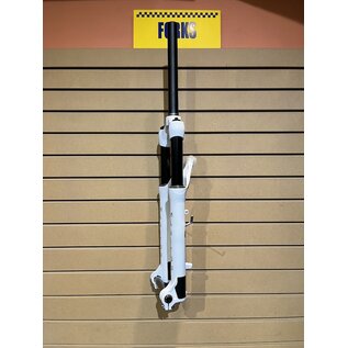 Manitou Circus Expert Suspension Fork - 26", 100 mm, 20 x 110 mm, 41 mm Offset, Gloss White, Straight Steerer
