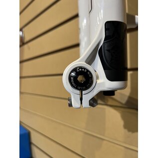 Manitou Circus Expert Suspension Fork - 26", 100 mm, 20 x 110 mm, 41 mm Offset, Gloss White, Straight Steerer