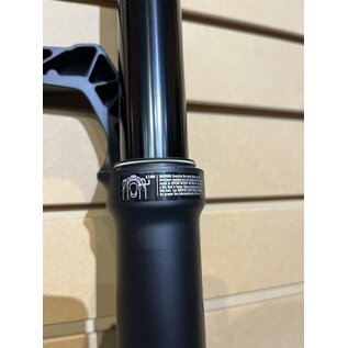 Bomber Z2 27.5in Marzocchi 140 RAIL  Sweep-Adj Matte Blk Std/Matte Blk Logo Kabolt 110 BLK 1.5 T 44mm Rake YE AM