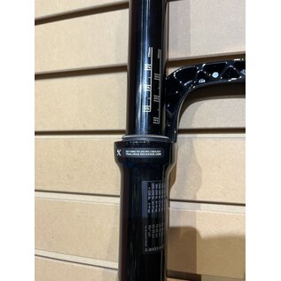 ROCK SHOX LYRIK ULTIMATE RC2 DEBONAIR  2915B T42 DB180 BK