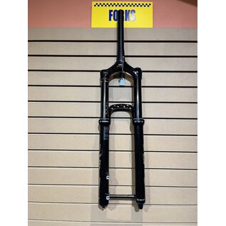 ROCKSHOX LYRIK ULTIMATE RC2 DEBONAIR 2715B T46 DB180 BLK