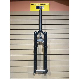 Manitou Circus Expert Suspension Fork - 26100100 mm, 20 x 110 mm, 41 mm Offset, Gloss Black, Straight Steerer