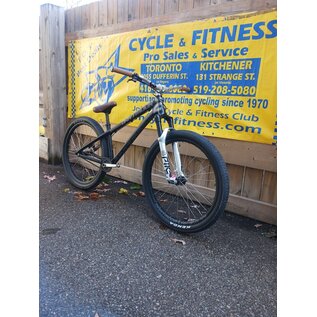 CUSTOM DARTMOOR 26PLAYER PIKE DJ  BLACK / SILVER