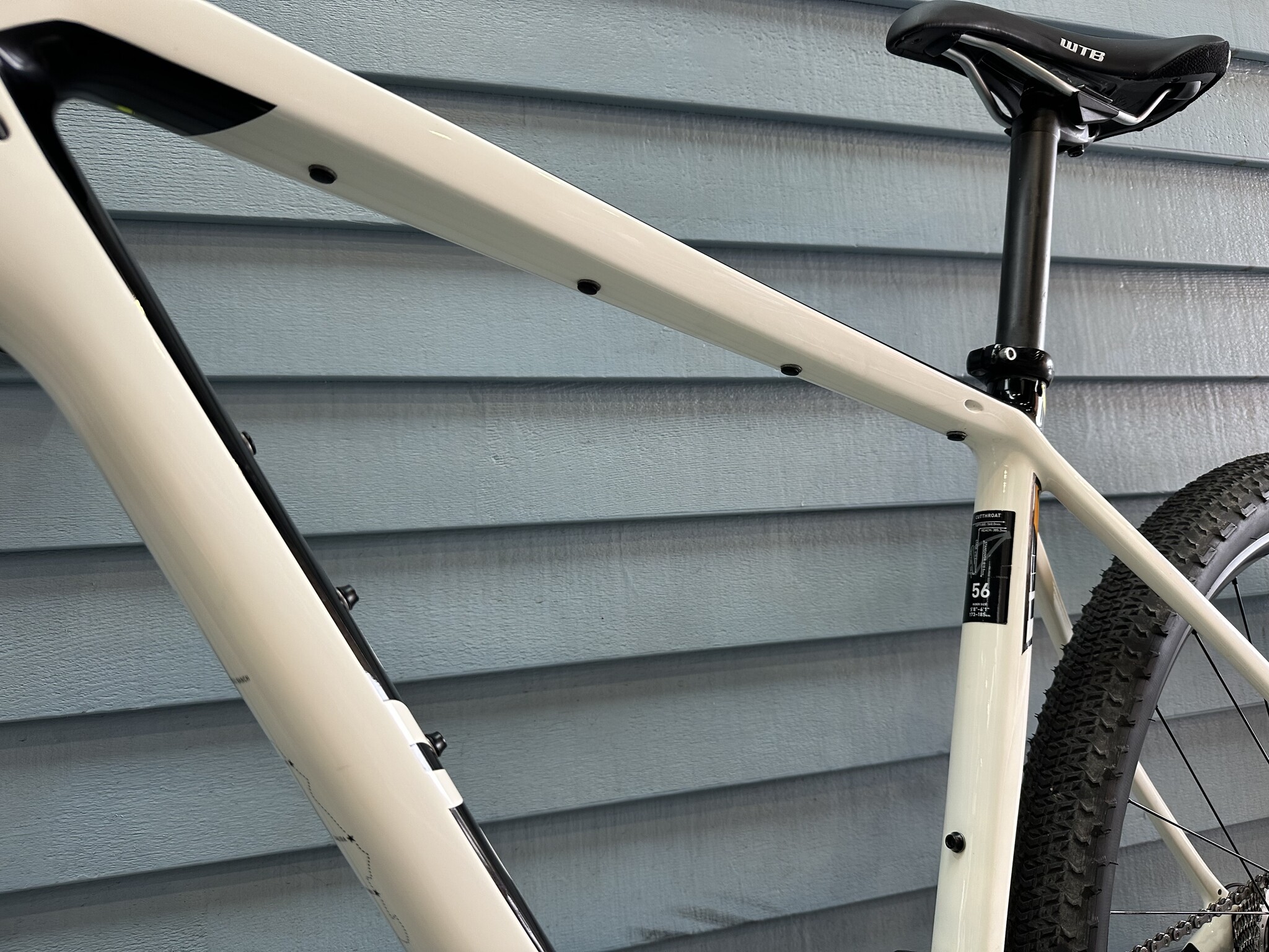 Salsa cutthroat carbon grx 810 on sale di2 bike