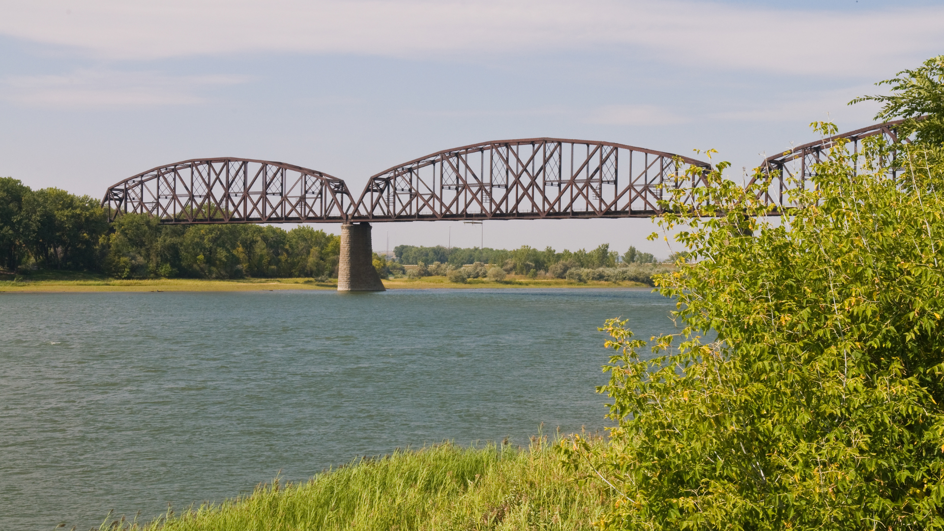 Family-Friendly Bike Rides Near Bismarck: Easy Routes, Parks, and Post-Ride Fun