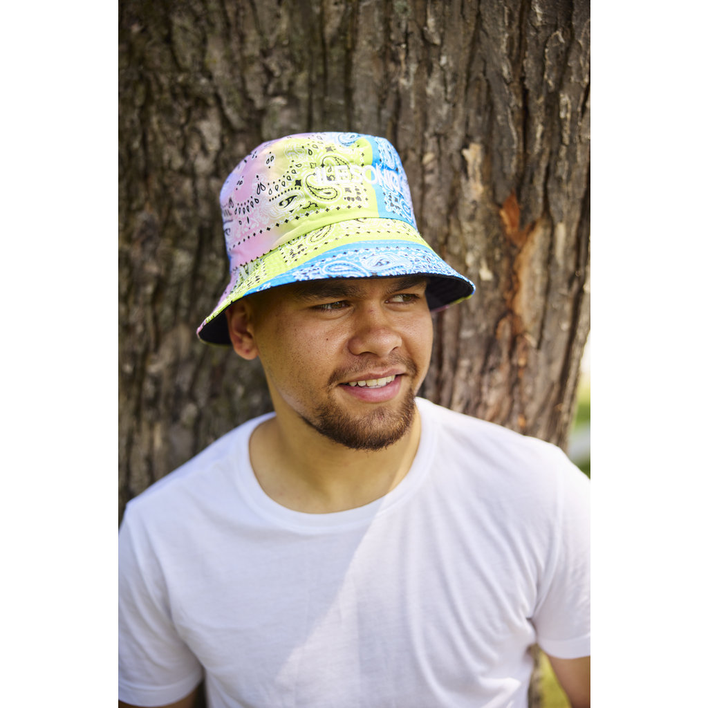 îLESONIQ 2022 Reversible Green/Pink/Blue Bucket Hat Paisley