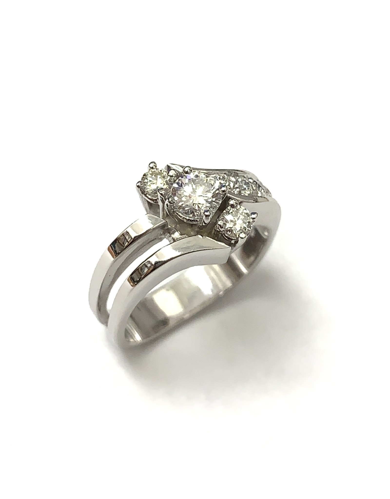 0.61ctw Contemporary Style Diamond Ring 14KW