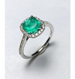 1.06ct Emerald & Diamond Ring