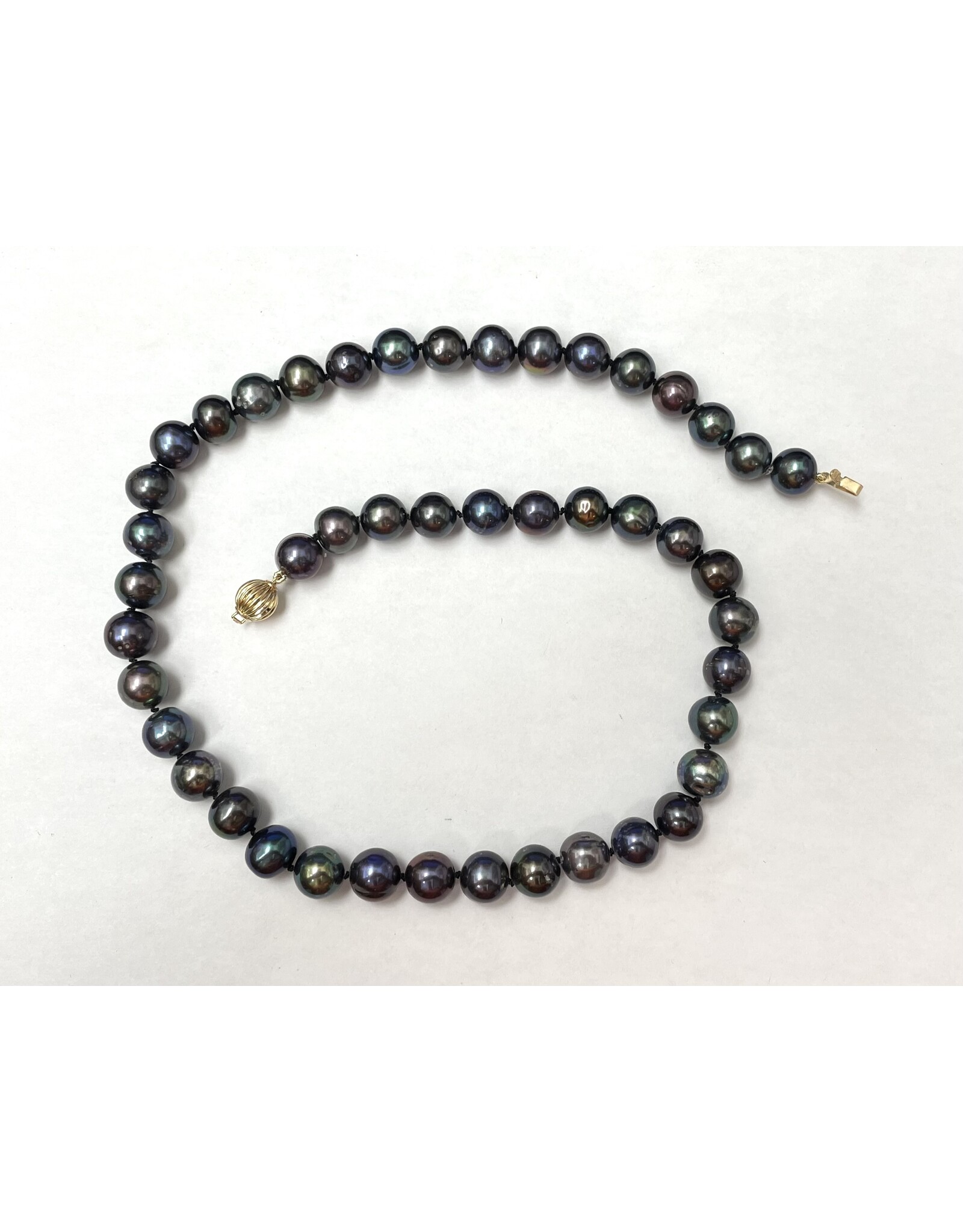Freshwater Pearl Strand (9-10mm) 14KY