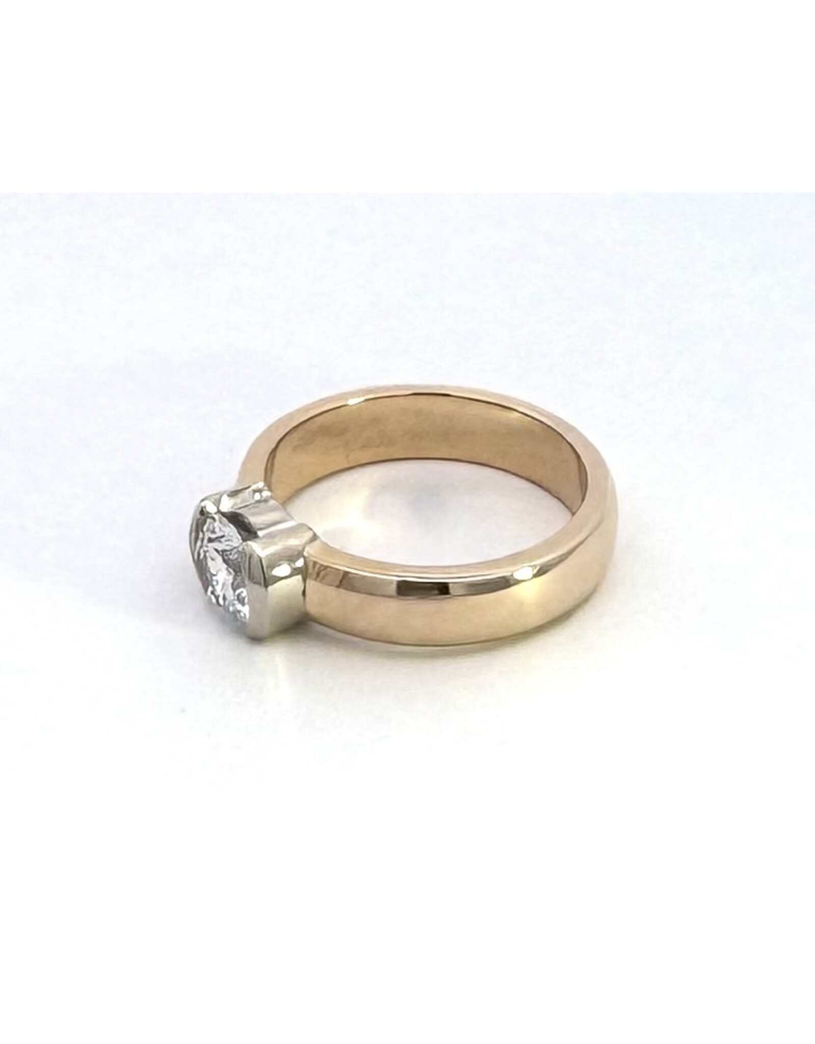 Semi-Bezel Set Solitaire Semi-Mount Ring 14KYW