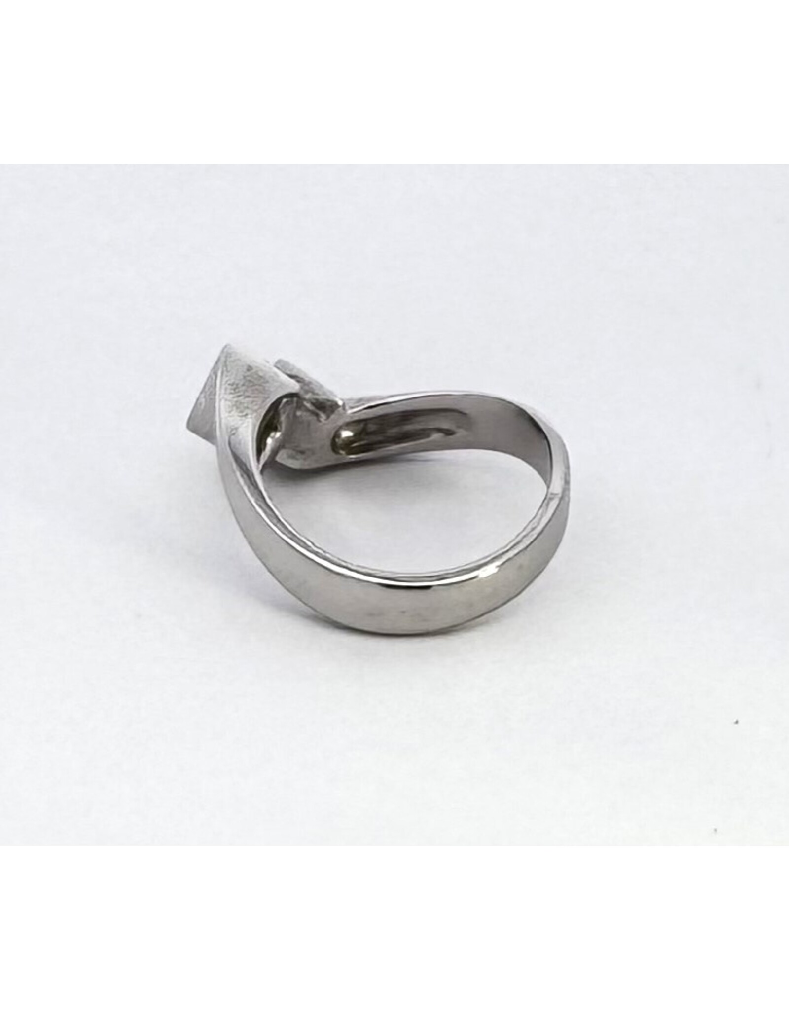 Channel Twist Solitaire Semi-Mount Ring 14KW