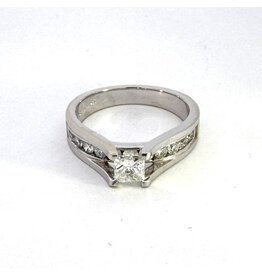 0.74ctw Diamond Engagement Ring