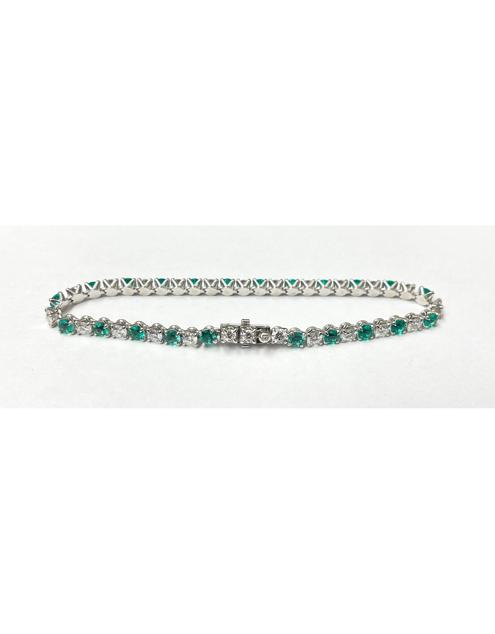 Lab Grown Emerald & Diamond Bracelet 10KW