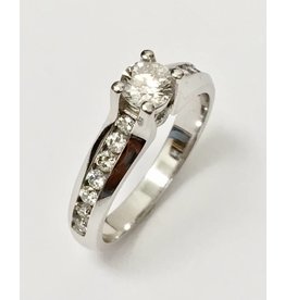 0.39ct Main Diamond Ring (0.84ctw)