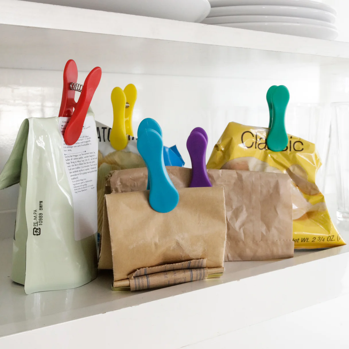 Kikkerland Rainbow Bag Clips set of 8