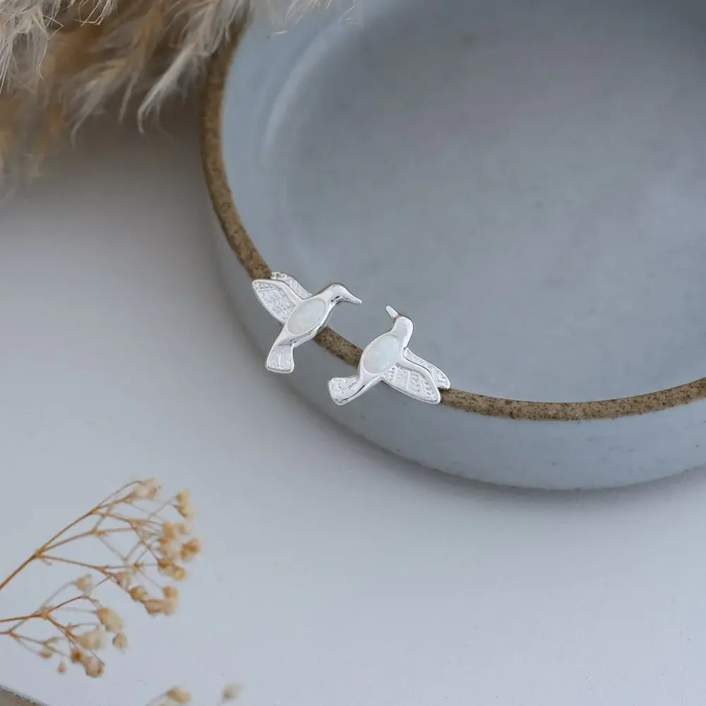 Glee Walela Studs Silver/Opalite