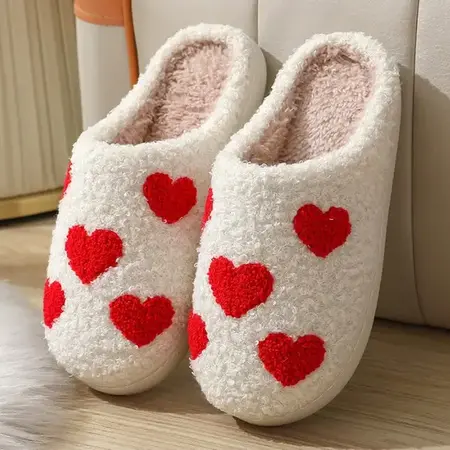 Oceanic Inc Sherpa Red Multi Heart Slippers